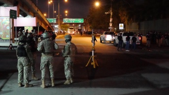 Imagen de archivo de una reconstrucción de hechos en Guayaquil. (API)