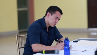 El presidente Daniel Noboa en una reunión oficial del 16 de junio del 2025. (Flickr Presidencia)