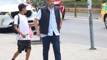 Aquiles Álvarez en los exteriores de la Complejo Judicial Norte de Quito el 13 de junio del 2025. (API)