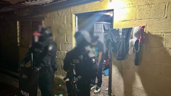 Policías realizaron allanamientos en diferentes inmuebles de Quito. (Fiscalía)