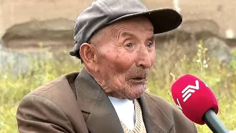 Manuelito, 'El Policía de Barrio' (Televistazo)