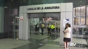 Exteriores del Consejo de la Judicatura, en Quito. (Foto: Televistazo)