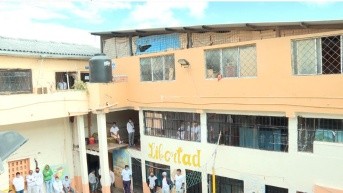 Imagen de la cárcel de Ibarra, que ya tiene más de 100 años. (Televistazo)