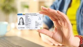 Modelo de cédula de identidad (Registro Civil)