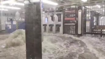 Metro de NY tras inundaciones. (Captura de video)