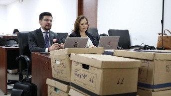 Imagen del fiscal César Alarcón en el Complejo Judicial Norte de Quito. (Fiscalía General)