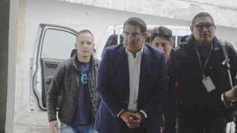 Audiencia de formulación de cargos a Santiago Dí­az, en la Unidad Judicial de Violencia Contra la Mujer y el Núcleo Familiar, por el delito de supuesta violación a una menor de edad. (Foto: API)