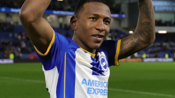 Pervis Estupiñán salió del Brighton para firmar con el AC Milan. (Redes sociales)