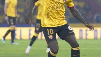 Delantero de Barcelona SC, Felipe Caicedo, en el partido ante Liga de Quito por la fecha 22 de la LigaPro (CÃ©sar MuÃ±oz / API)