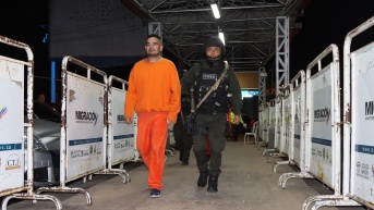 Deportación de presos colombianos (Xavier Montalvo / EFE)