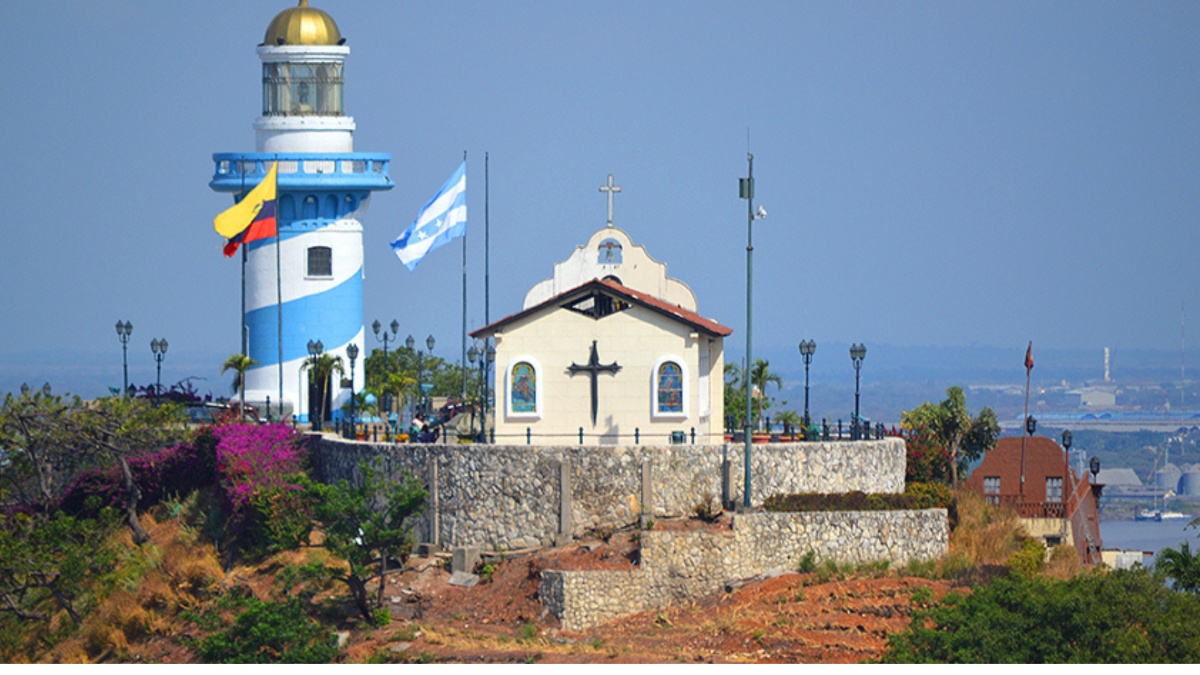 El faro del Cerro Santa Ana (Internet)
