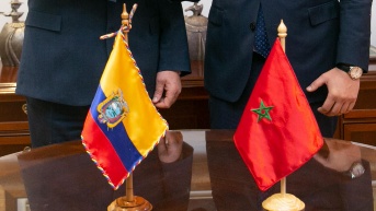 Fotos de las banderas de Ecuador y Marruecos durante una reunión de la Asamblea Nacional con la Cámara de Consejeros del Reino de Marruecos. (Alex Moya/Asamblea Nacional)