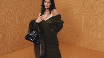 En el video, Kylie aparece acompañada de su maquillista, de origen venezolano. (RRSS)