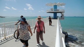 Imagen de archivo del mirador de Ballenita, en Santa Elena. (API)