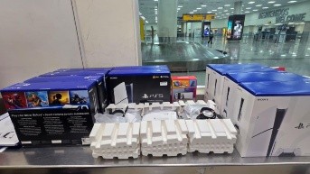 Para recuperar la mercadería, las implicadas deberán cancelar no solo los tributos correspondientes, sino también una multa. (Cortesía Senae)