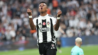 Ole Gunnar Solksjaer defendió a Keny Arroyo de las críticas. (Redes sociales)