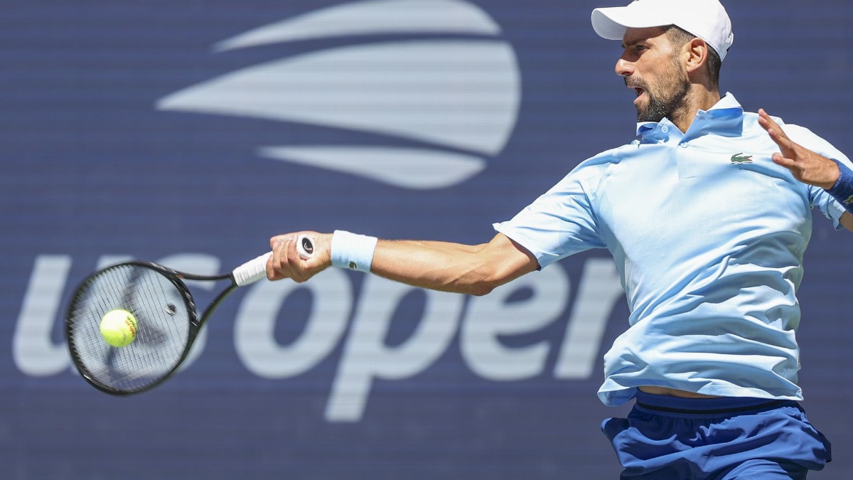 Novak Djokovic avanzó a la tercera ronda del Abierto de Estados Unidos. (EFE)