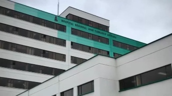 Imagen del hospital del IESS de Cuenca. (Televistazo)