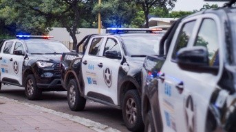 Imagen de las camionetas de Segura EP, la empresa de seguridad municipal de Guayaquil. (Segura EP)