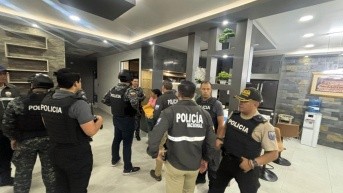 15 personas fueron detenidas en un nuevo operativo contra la red de alias Gerente, cabecilla del grupo Comandos de la Frontera en Ecuador. Sus hijos, ya sentenciados, fueron nuevamente aprehendidos. (Policía Nacional)