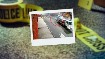 Imagen de la plataforma de la que cayó el individuo, en La Magdalena. (Captura de pantalla / Ecuavisa)