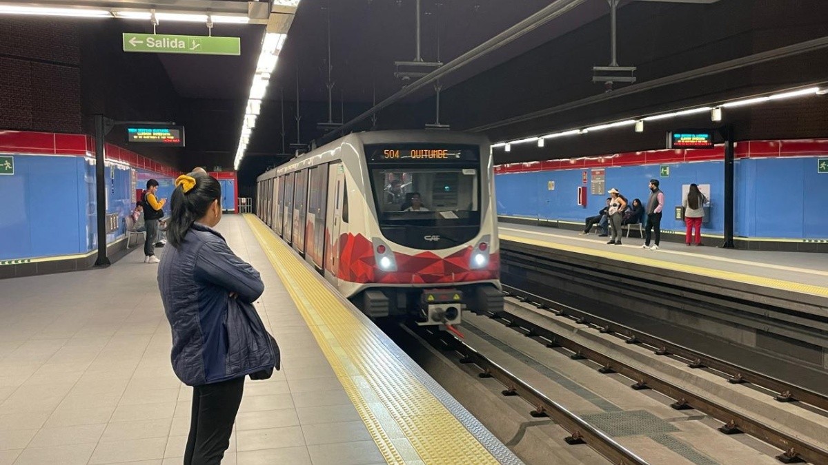 El Metro de Quito cuenta con 18 trenes que dan servicio a la ciudadanía. (Diego Bravo / Ecuavisa)