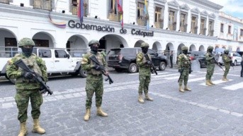 El Ejército Ecuatoriano se encuentra ejecutando operaciones militares de seguridad en lugares estratégicos del cantón Latacunga. (Foto: Ejército Ecuatoriano)