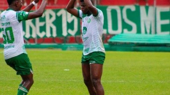Edison Caicedo anotó el primer gol de Liga de Portoviejo ante Loja City. (Redes sociales)