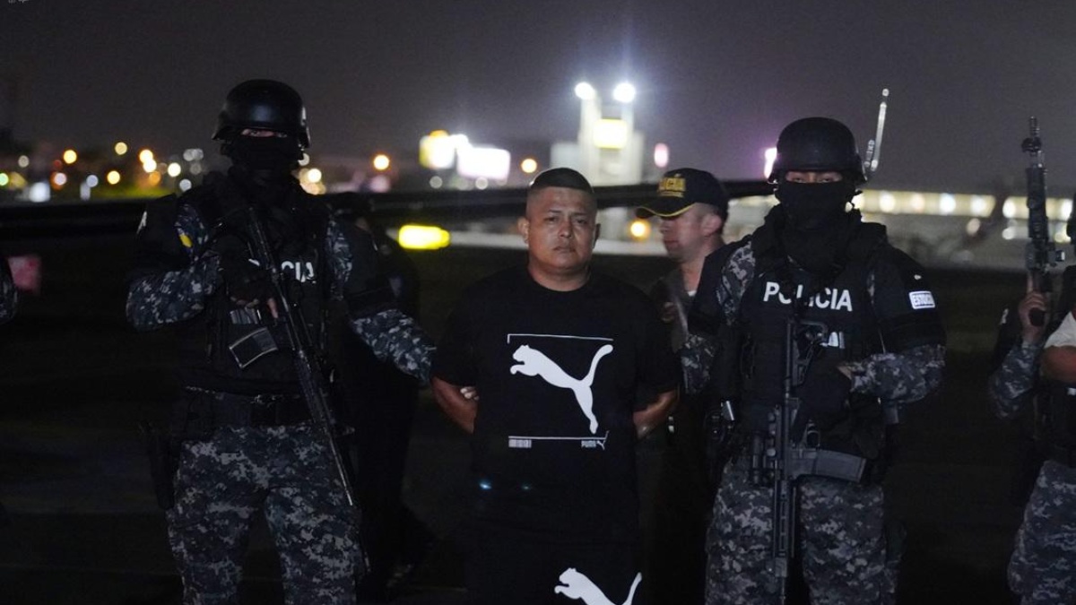 Alias Topo, señalado como mano derecha de José Adolfo Macías, fue capturado el 13 de septiembre en Tena. Aún no inicia su trámite de extradición. (API)