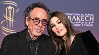 Tim Burton y Monica Bellucci (Internet)