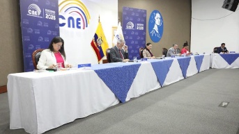 Durante esta sesión, se tratarán temas fundamentales para el desarrollo del proceso electoral del Referéndum 2025. (CNE)