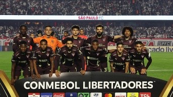 Jugadores de Liga de Quito previo al duelo contra Palmeiras por los cuartos de final de la Copa Libertadores (EFE)