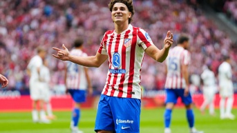 Julián Álvarez anotó dos goles para la victoria del Atlético de Madrid al Real Madrid (EFE)