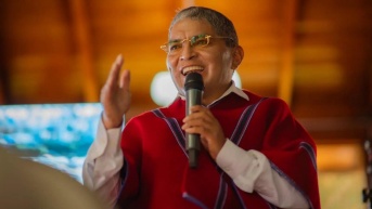 Presidente de vitalicio de Mushuc Runa, Luis Alfonso Chango, en rueda de prensa (Foto: Internet)