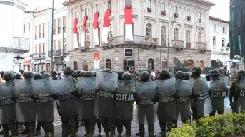 Un amplio contingente de seguridad se desplegó en Ibarra, ante la presencia del presidente Daniel Noboa. (API)