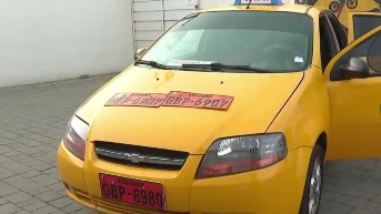 Imagen de taxi usado para secuestros. (Televistazo)