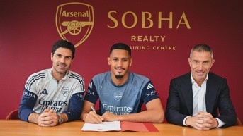 Willian Saliba renovó con el Arsenal (Foto: Arsenal)