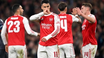 Gabriel Martinelli celebra un con el Arsenal contra el Olympiacos por la Champions League (Foto: Internet)