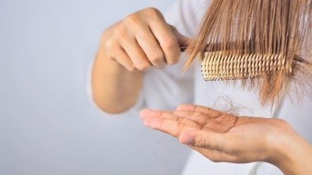 Caída de cabello (Internet)