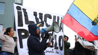 Quito, lunes 6 de octubre del 2025. Grupos sociales se manifiestan en el sector sur de Quito, (API)