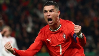 Cristiano Ronaldo dijo este miércoles estar "muy orgulloso" por haber batido con Portugal el récord. (ARCHIVO)