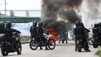 El paro en Ecuador cumple 30 días este 21 de octubre de 2025. La movilización contra el Gobierno ha estado marcada por enfrentamientos con la fuerza pública, cierre de vías y acuerdos fallidos. (API)