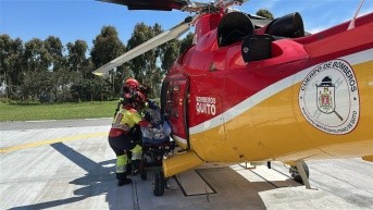 Momento del rescate de un paciente en Imbabura. (ECU 911)