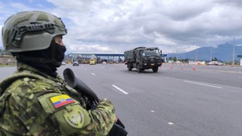 Militares en carreterras de Ecuador (Ejército Eucatoriano)