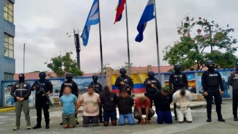 Los procesados que fueron apresados durante el operativo. (Cortesía de la Fiscalía)