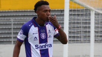 Técnico Universitario salió de los puestos de descenso. (API)