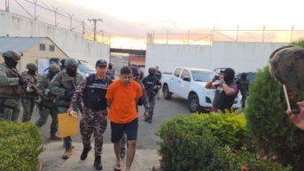 Foto de la captura de alias El Tunco. (Ministerio del Interior)