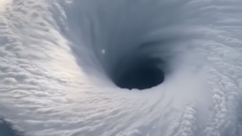 Foto referencia de un Huracán (Web)