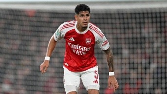Piero Hincapié en su primer partido como titular con el Arsenal en el partido ante el Brighton por la cuarta jornada de la Carabao Cup (Foto: Arsenal)