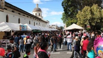 Feria en Antonio Ante (Internet)